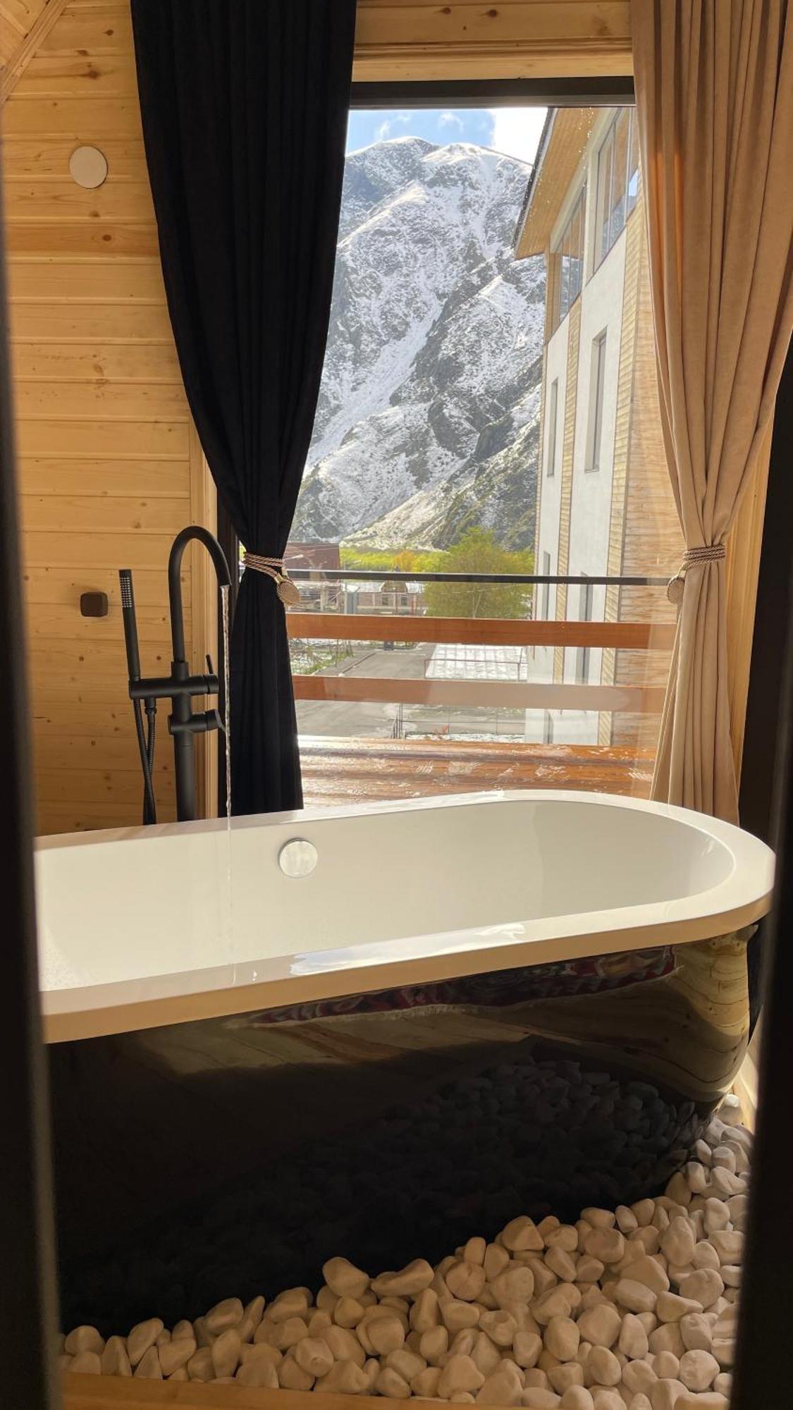 Outdoor Cottages Kazbegi Екстер'єр фото