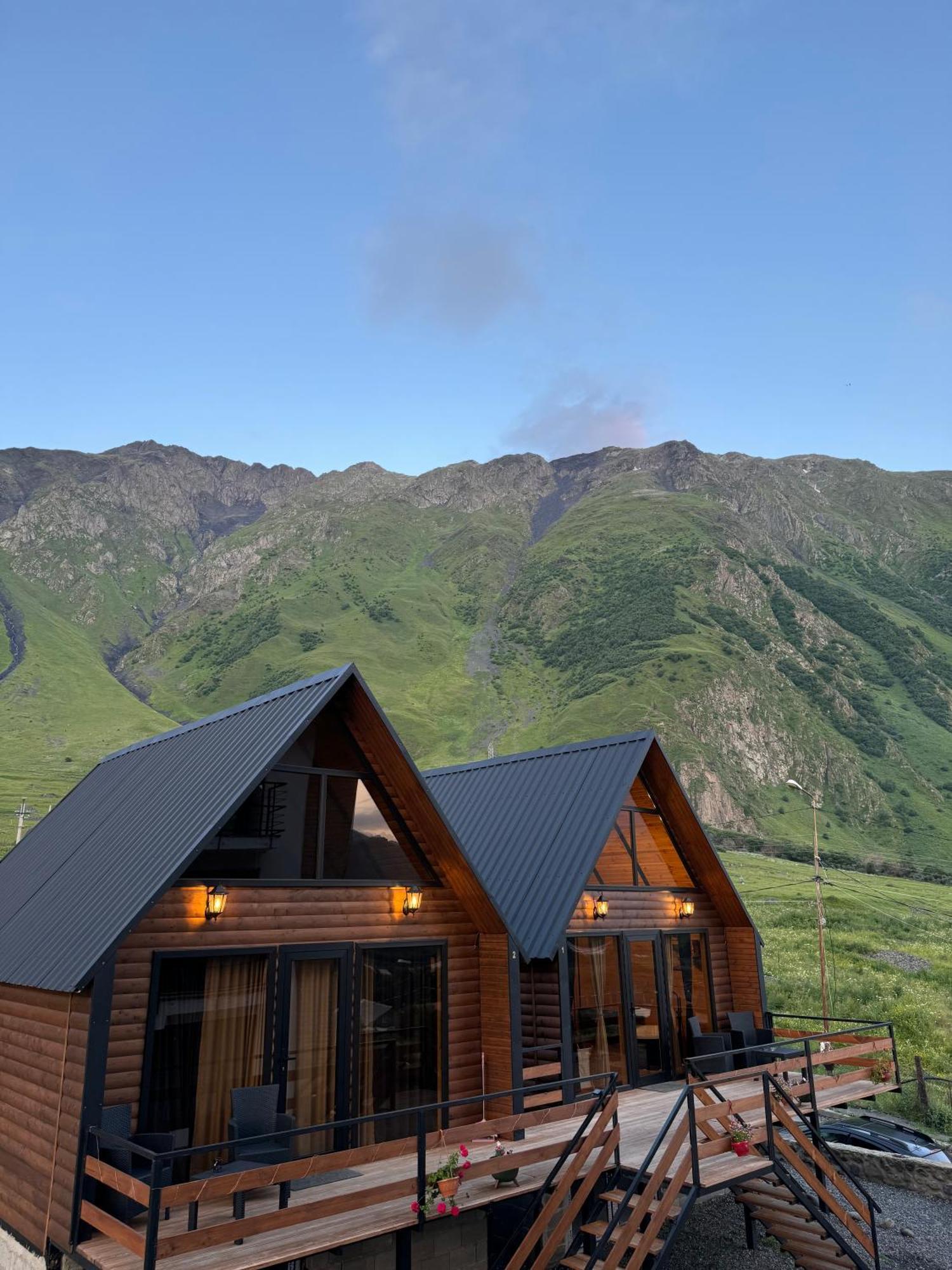 Outdoor Cottages Kazbegi Екстер'єр фото