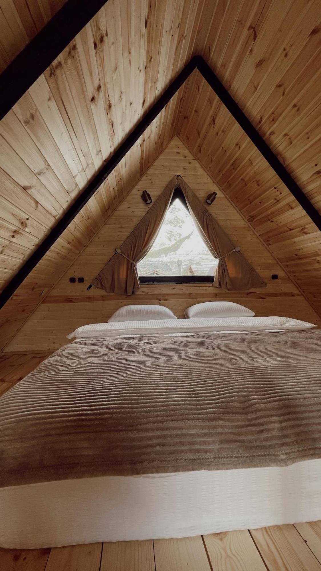Outdoor Cottages Kazbegi Екстер'єр фото